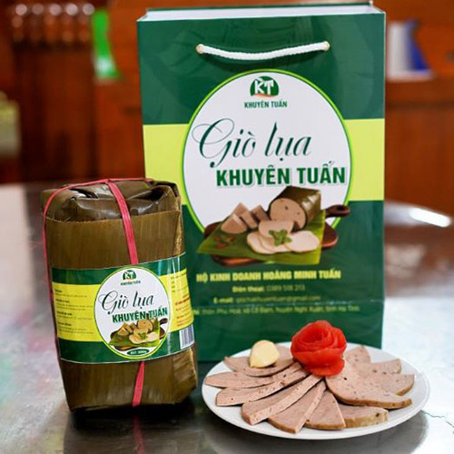 Giò lụa Khuyên Tuấn