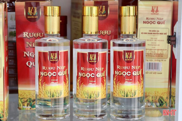 Rượu nếp Ngọc Quế