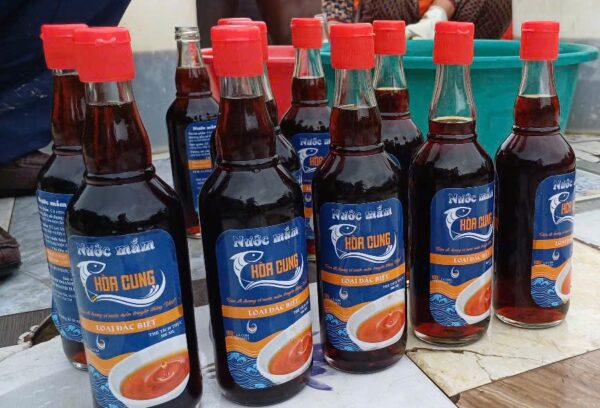 Nước mắm Hòa Cung